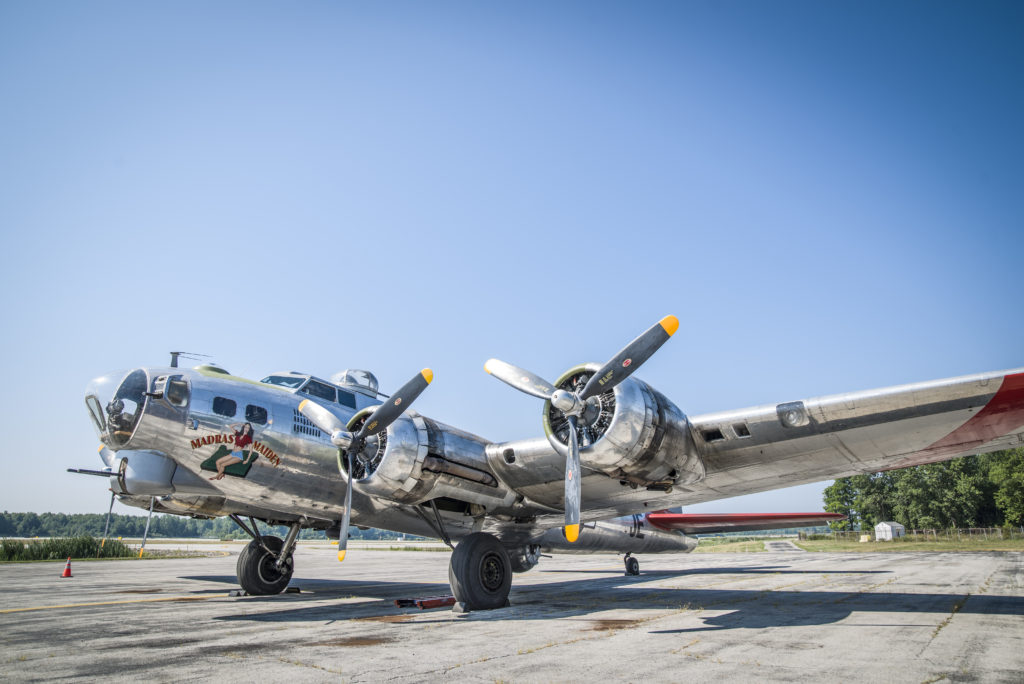 Grand Aire B-17 Bomber