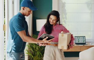 Last Mile Carrier: Getting Your Product Into the Hands of the Customer